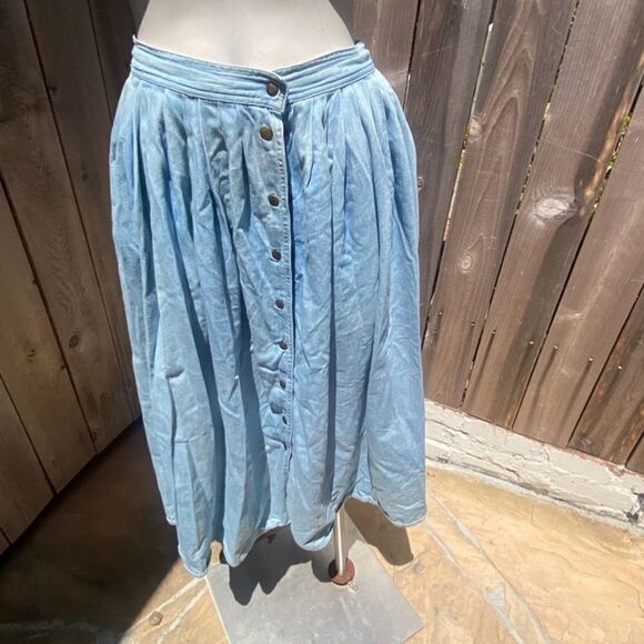 Vintage 80s/90s LizWear Denim Button Front Circle Skirt with pockets size 8 - Picture 1 of 7